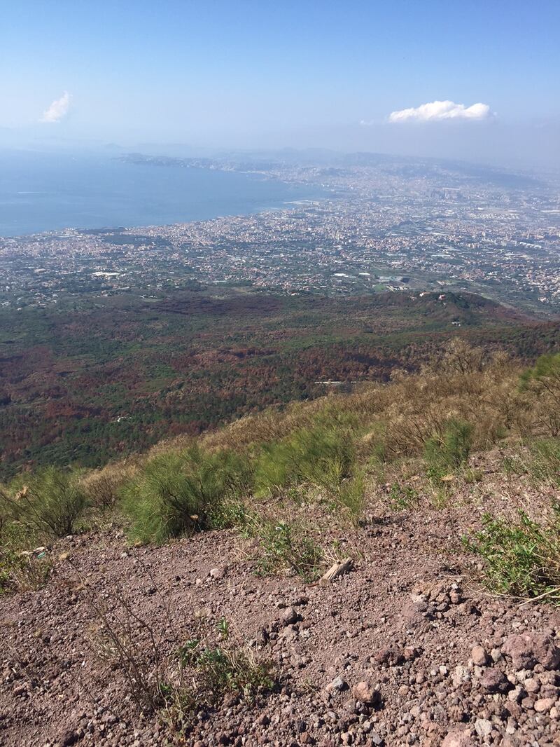 Vivere sulle pendici del Vesuvio tra fatalismo e rischio eruzione 2
