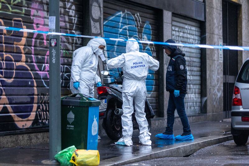 Omicidio di Milano, il bar dove Eros di Zonza è stato accoltellato dopo il furto 10