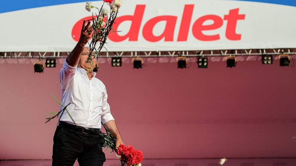 L'opposizione turca accusa Erdogan: "Milioni in conti offshore"