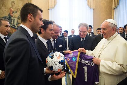 Papa Francesco riceve le squadre di Napoli e Fiorentina 8