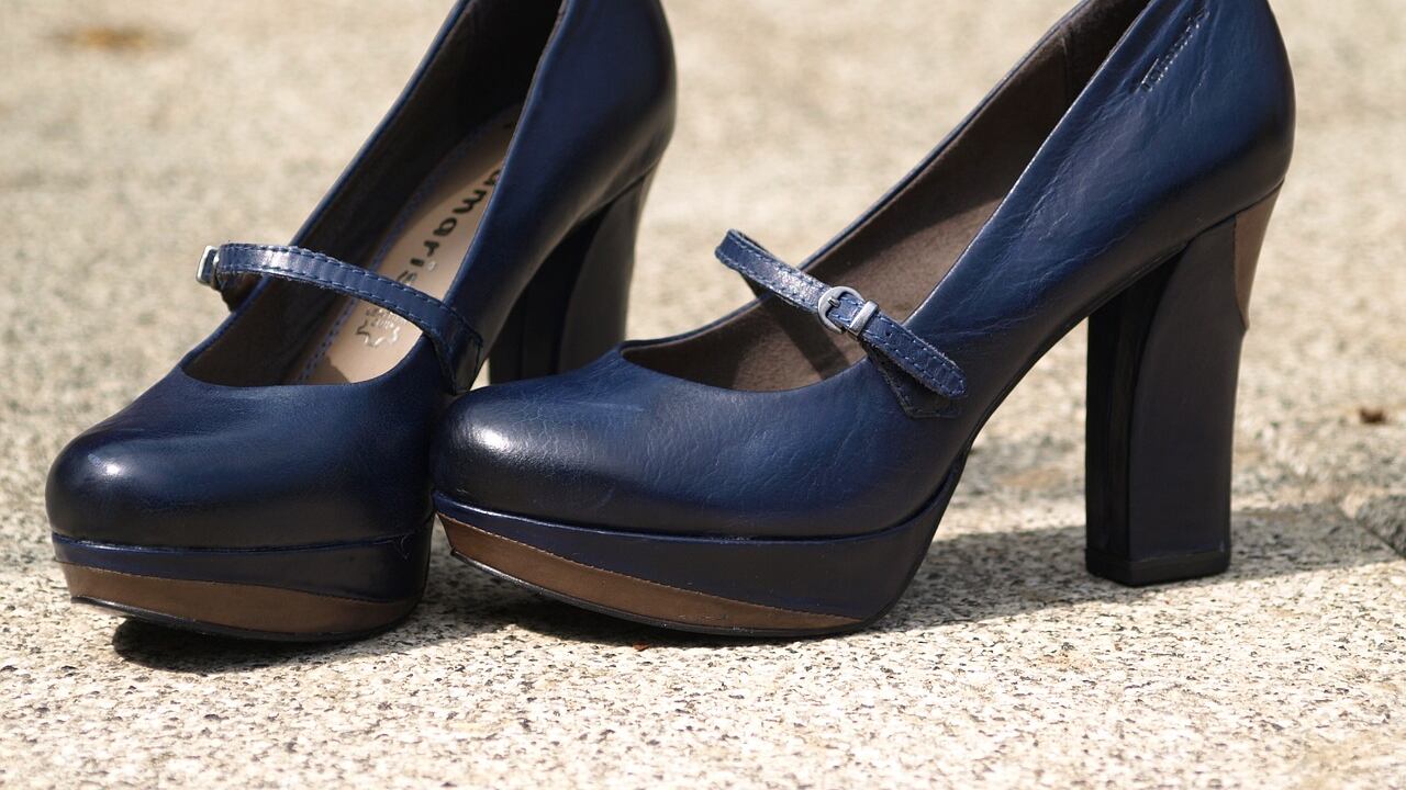 Scarpe Mary Jane, le amano tutte, ma come indossarle a 50 anni?