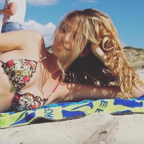 Valentina Allegri, selfie sexy per i fan 11