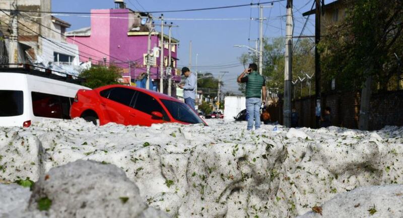 Messico, un'eccezionale grandinata ha sepolto Guadalajara 1