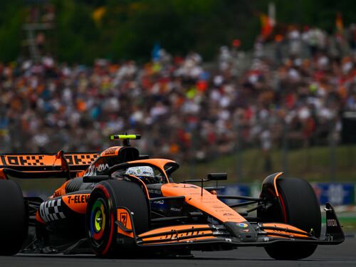 F1, doppietta McLaren in Ungheria con Norris in pole. Sainz 4°, Leclerc solo 6°
