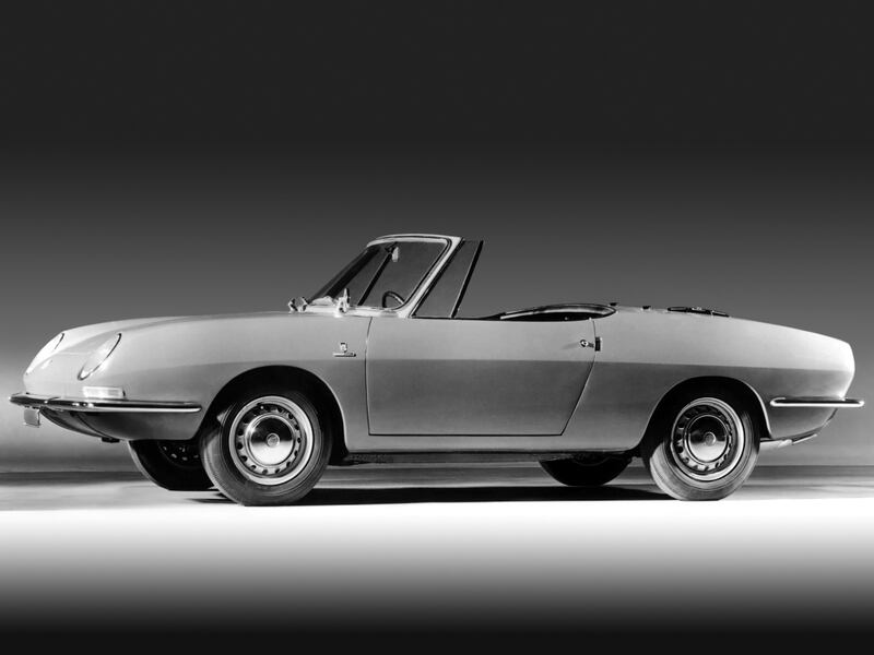 Fiat 850 Spider, guarda gallery 5