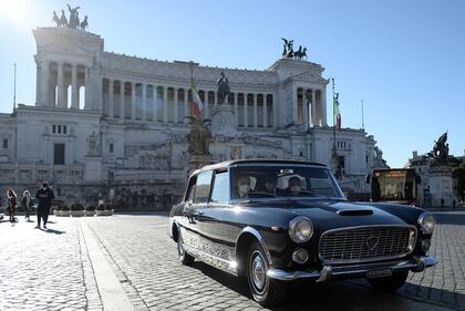 Lancia Flaminia, guarda la gallery 1