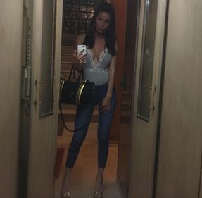 Antonella Mosetti selfie hot in bikini 9