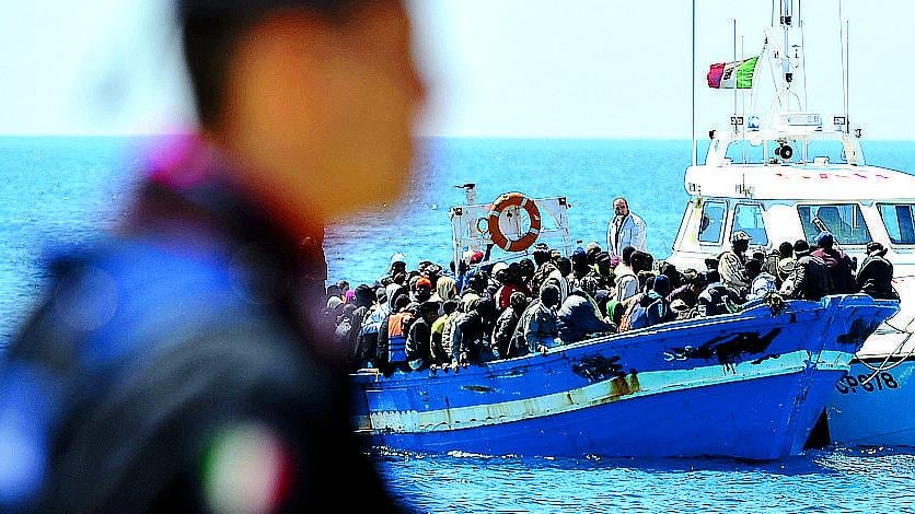 Crisi, l'Italia attrae meno anche gli immigrati