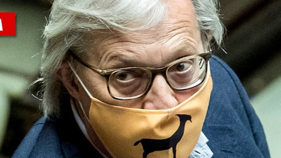 Sgarbi: "La mascherina è come il preservativo"