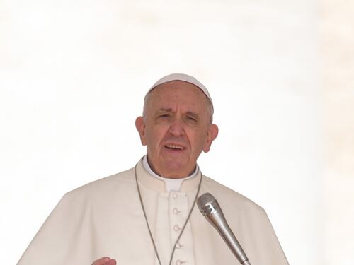 Papa Francesco e la morte di Alfie: "Sono profondamente toccato"