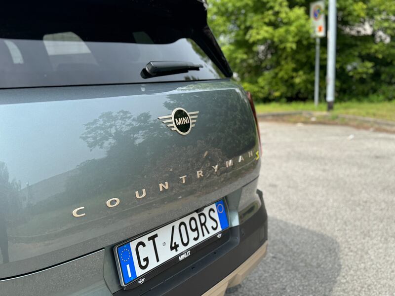MINI Countryman SE ALL4: guarda la gallery del crossover elettrico da 313 CV 13