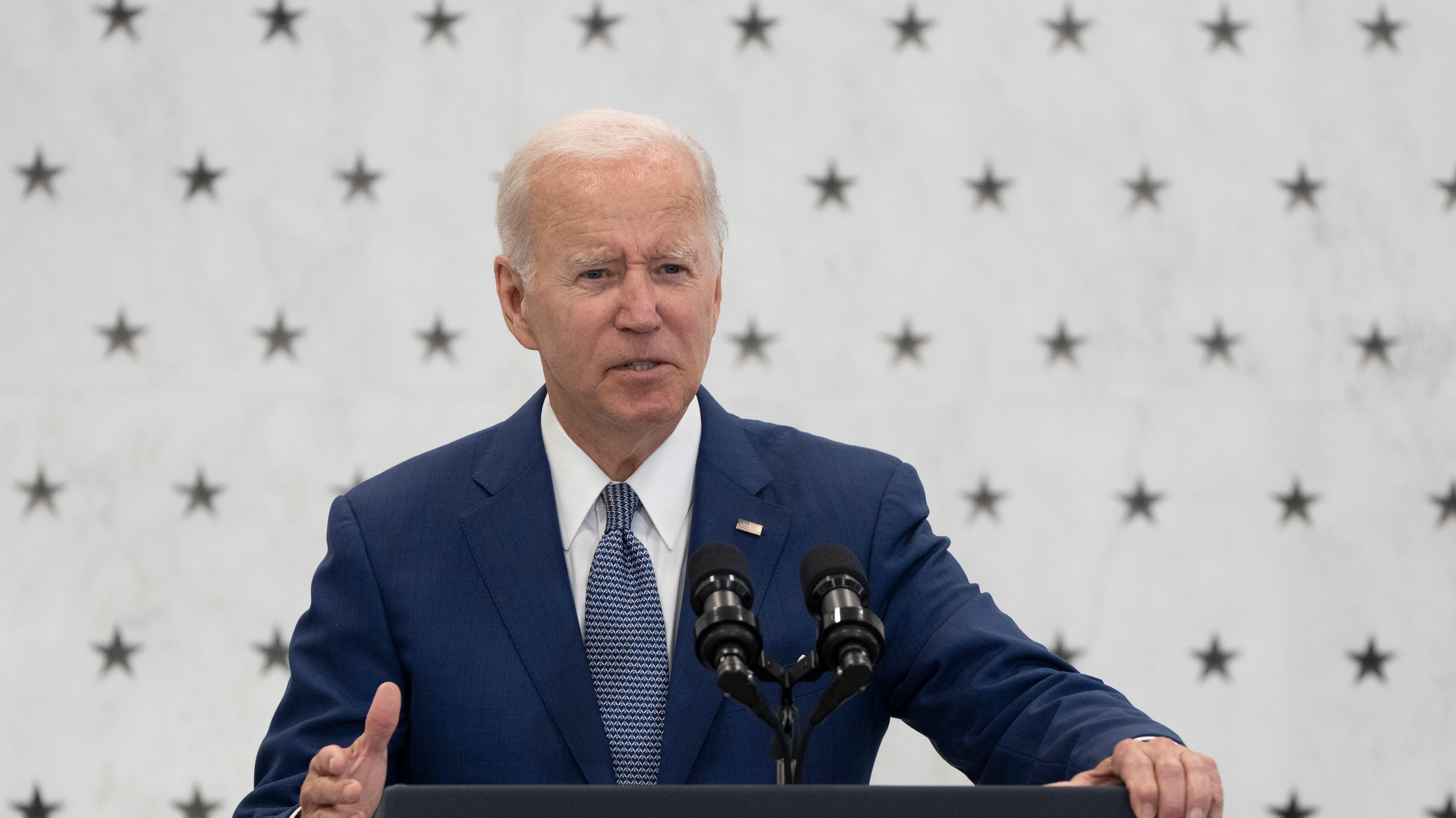 Biden prova a "blindare" il diritto all'aborto "Dalla Corte Suprema una decisione politica"