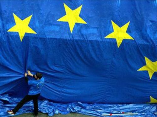 Il Telegraph: "L'Italia via dall'Ue prima della Gran Bretagna"