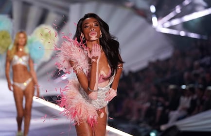 La sfilata di Winnie Harlow 3