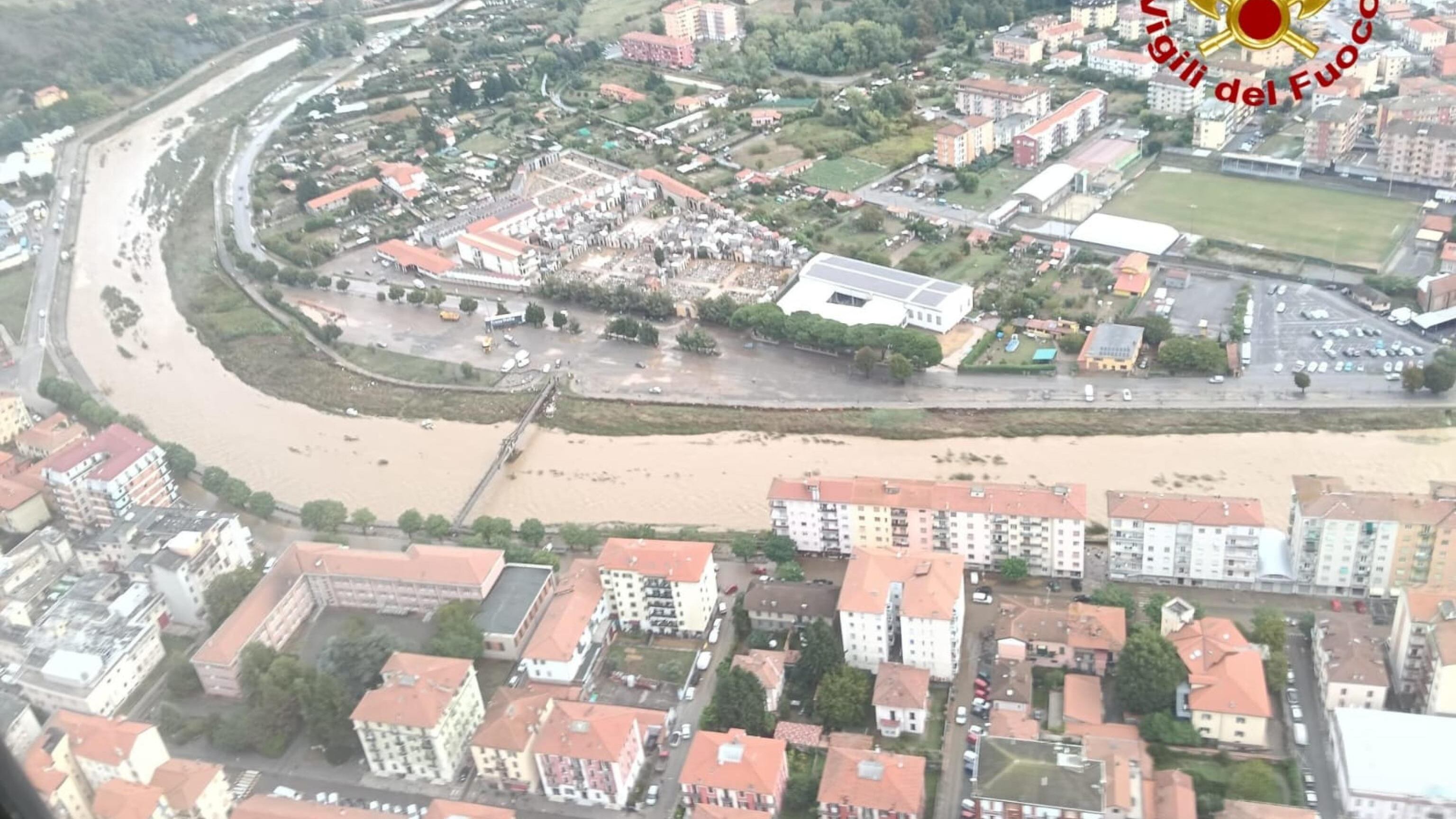 Un'ondata di maltempo colpisce il Nord: a Milano esonda il Seveso, frane in Liguria