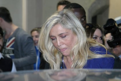 Mara Venier, la "signora della domenica" compie 65 anni 23