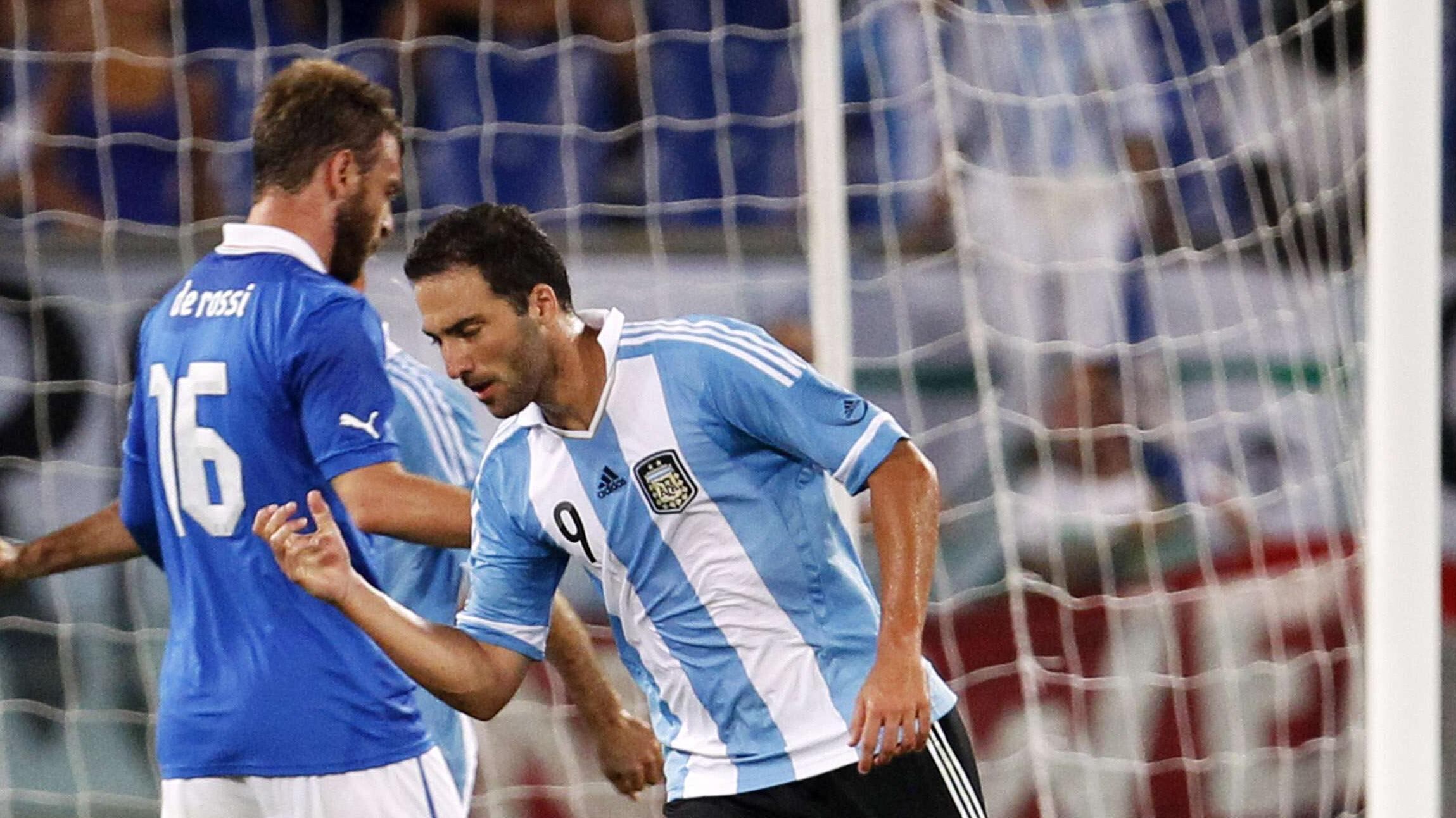 L'Argentina fa spettacolo gli azzurri si consolano