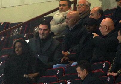 Seedorf, l'arrivo a Linate e a San Siro 10