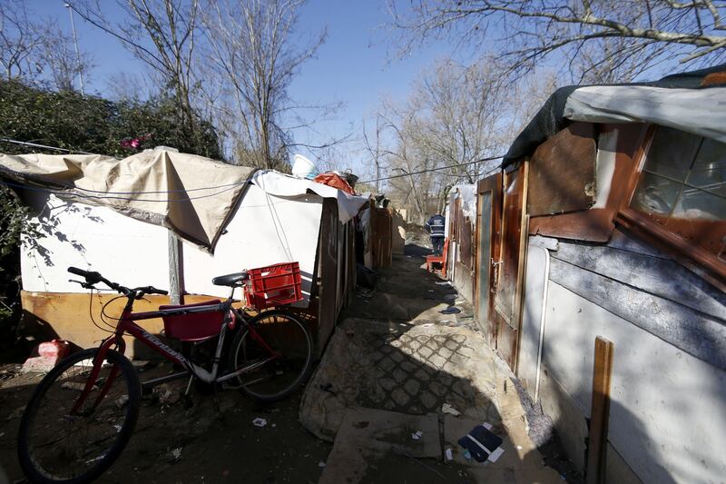 Roma, i vigili sgomberano una baraccopoli abusiva a Ponte Marconi 5