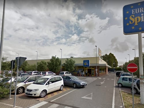 Acilia, rapina a mano armata all’Eurospin: ladri in fuga