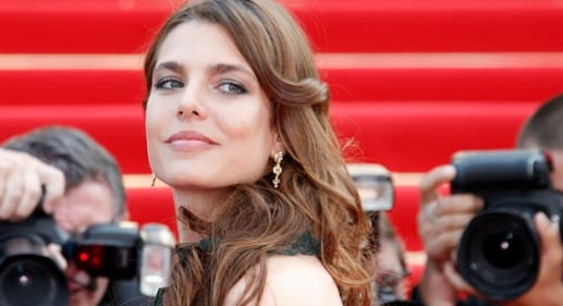 Cannes 2018: Charlotte Casiraghi incinta in abito nero 7