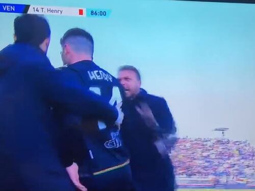 Lite furibonda Zanetti-Henry a Venezia: "Meglio che stai zitto..."