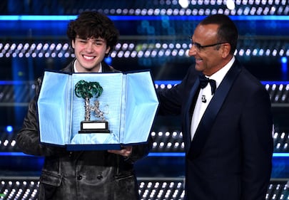 Sanremo 2025, le immagini più belle della terza serata 9