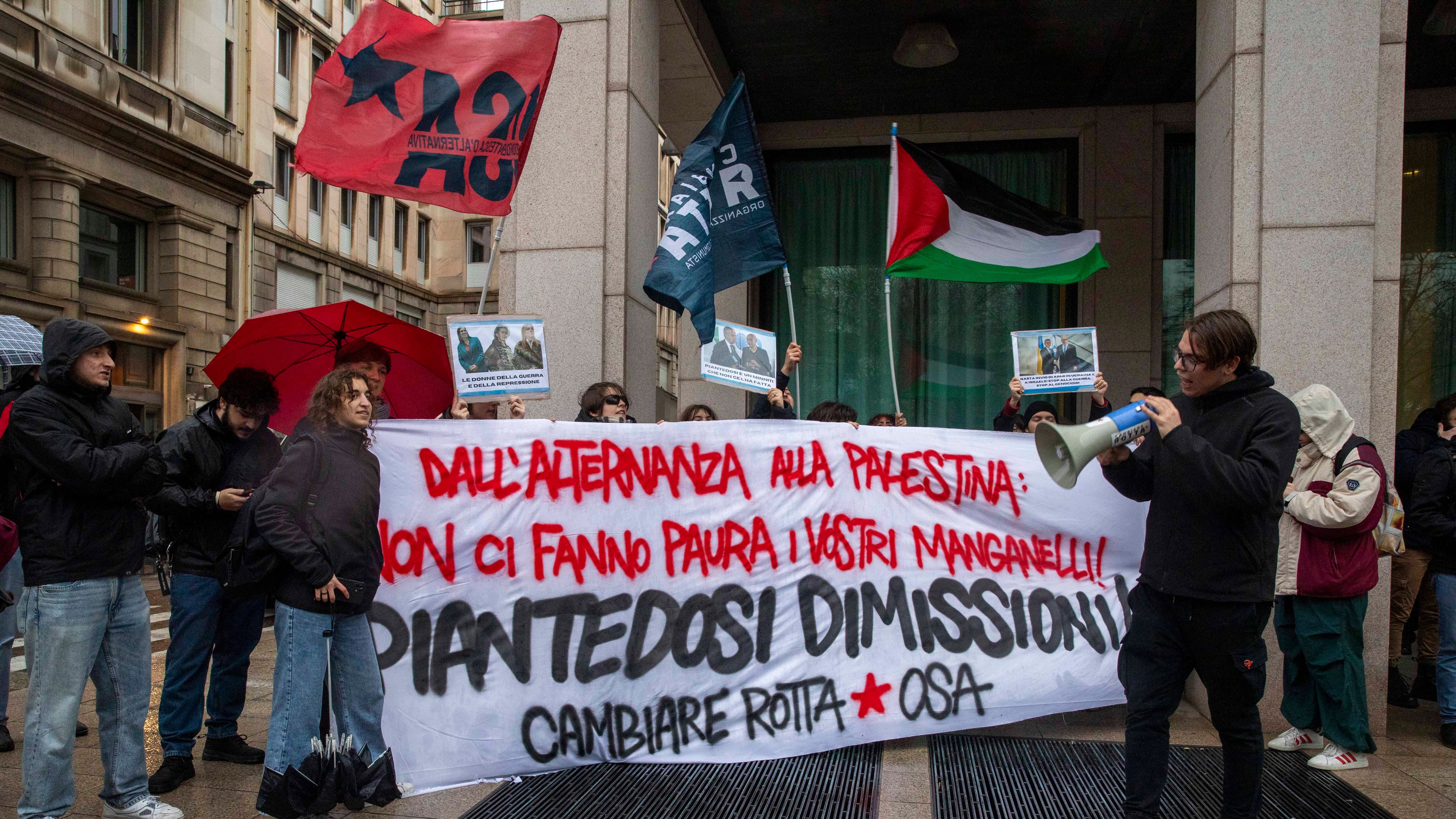 Il leninismo, gli Anni di Piombo e la Rete dei comunisti: chi c'è dietro "Cambiare Rotta"