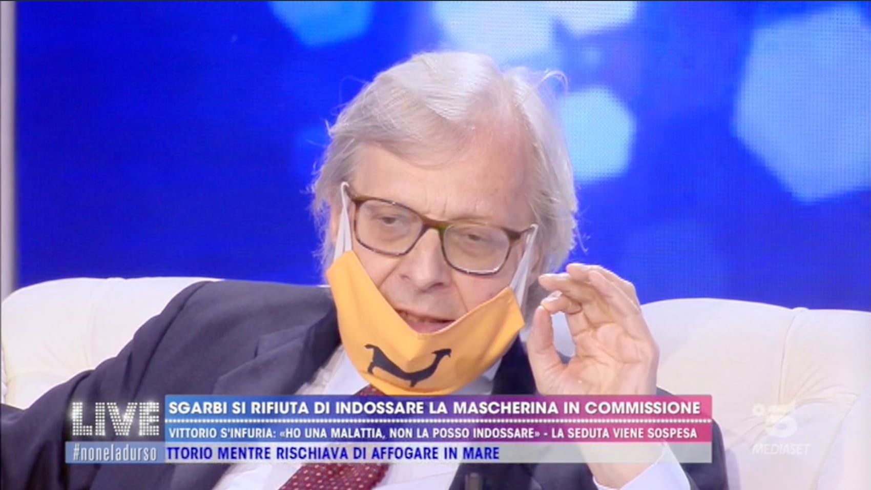 Sgarbi ora incenerisce la Lucarelli e Scanzi: "Se Briatore fosse morto"