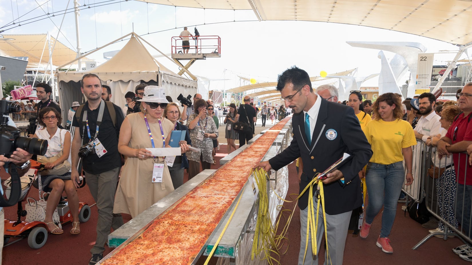 Expo, la pizza da record va di traverso a Boeri
