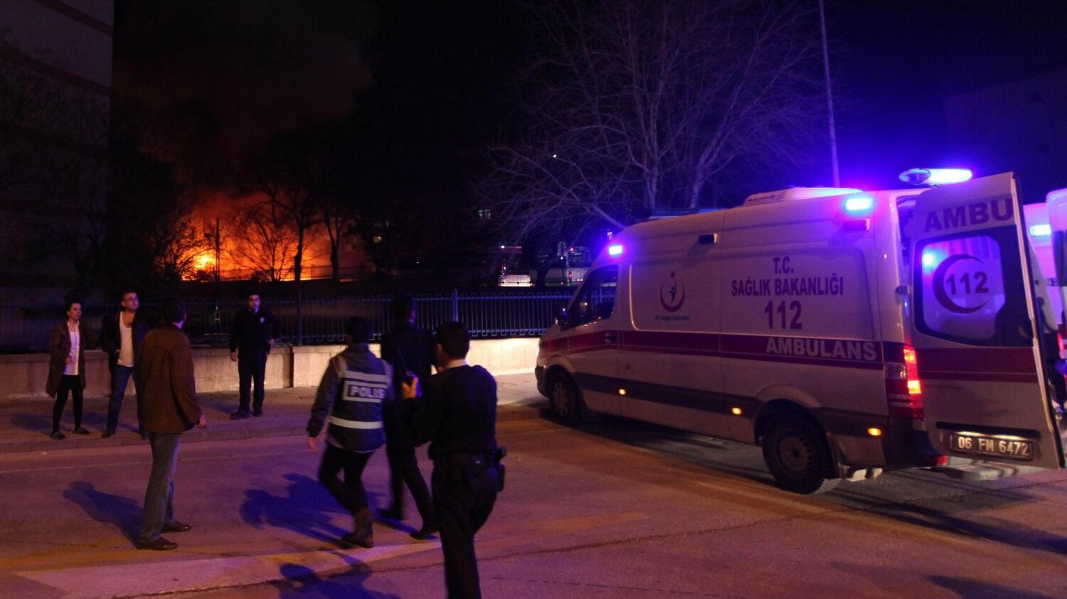 Turchia, altro attentato: 7 morti "Ad Ankara un kamikaze curdo"