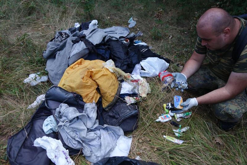 Quei vestiti abbandonati nel corridoio dimenticato dei Balcani 1