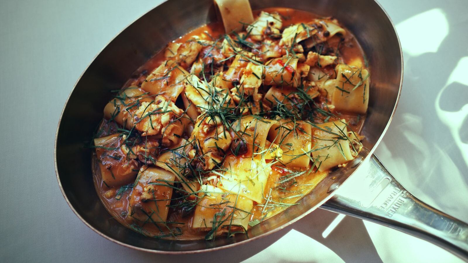 “Sapore di mare”: Soranno e de Chirico tra cucina e memoria