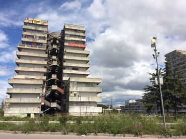 Tra le vele di Scampia prima dell'abbattimento 3
