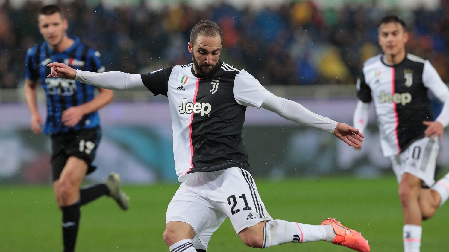 O alza la Coppa o vende gli ori. I due tesori della Juventus