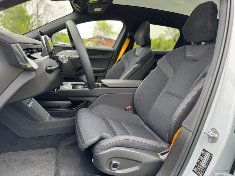 Polestar 3 Long Range AWD, la gallery del super SUV elettrico da 517 CV 16