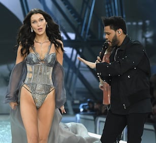 Hailey Baldwin, Bella Hadid e Emili Ratajkowski hot: la foto di gruppo 29