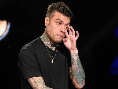 "Ho tentato il suicidio a 18 anni". Poi la crisi con Chiara. Fedez si confessa a Belve