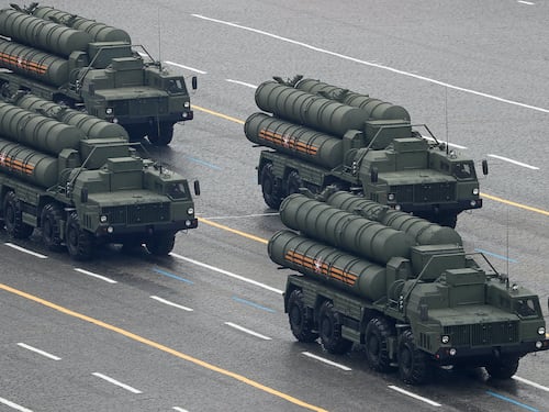 Missili S-400 russi per gli Usa e F-35 in Turchia: cosa c'è dietro lo strano scambio