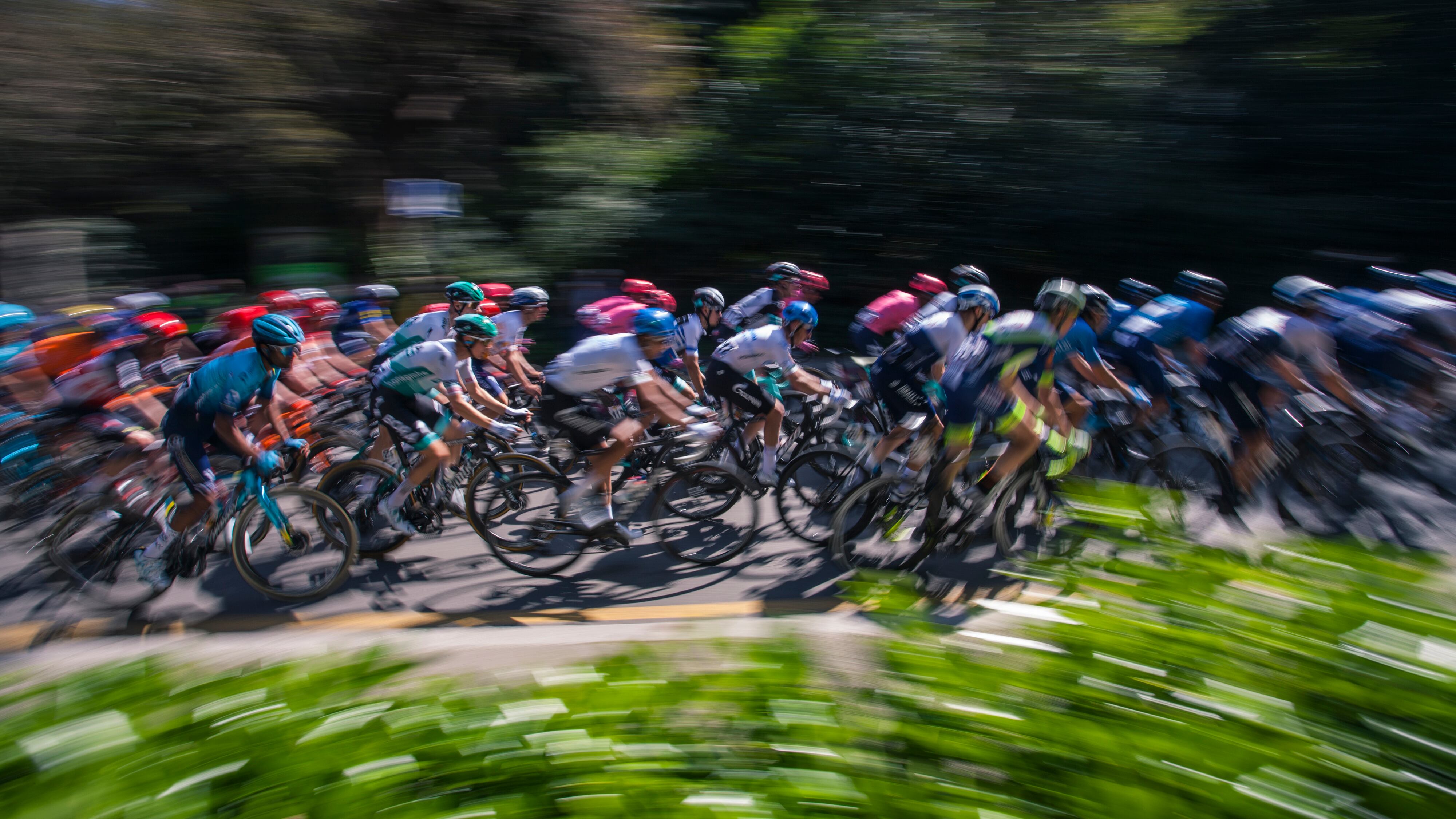 Povero ciclismo, non bastava la fatica. Ora c'è il Grande Fratello ambientalista