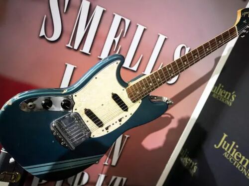 All’asta la chitarra di Kurt Cobain. La cifra? Potrebbe arrivare a 5 milioni di dollari