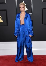 Grammy 2017, i look più sexy sul red carpet 56