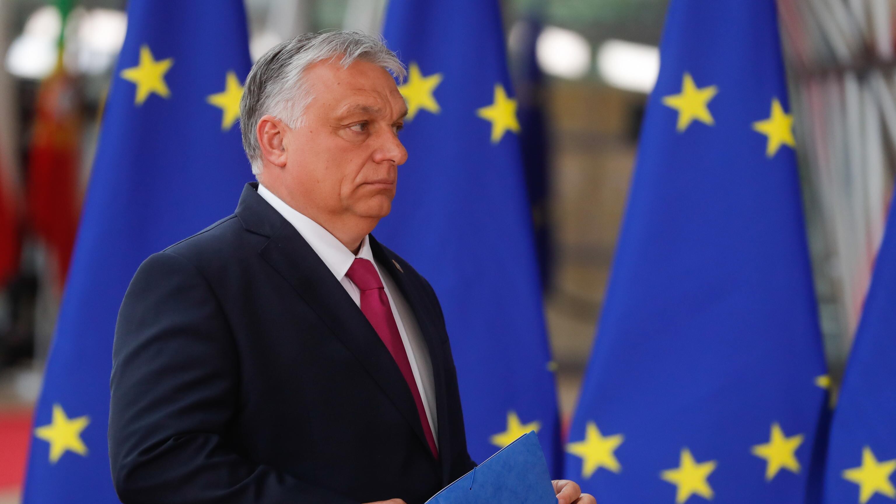 Orbán torna a sfidare l'Ue: "Non mescoliamo le razze"