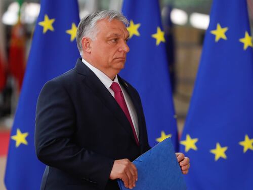 Orbán ricatta, Kirill è salvo