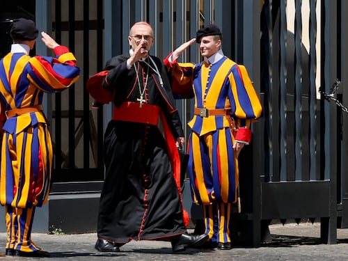 Niente conclave per il cardinale "ringiovanito". Uno resta fuori per soli due giorni
