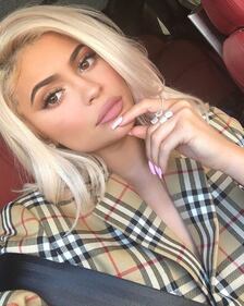 Kylie Jenner, le foto più sexy 9