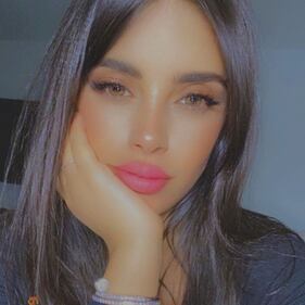 Lady Fabregas impazza sui social 2