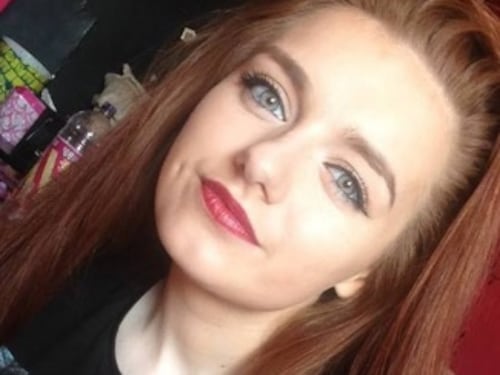 "Mia figlia è morta di overdose di ansiolitici. Era vittima di bullismo"