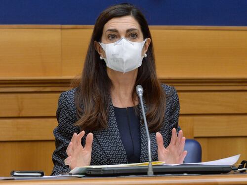 "Non attaccate il Pd, criticate la destra": la disperazione della Boldrini