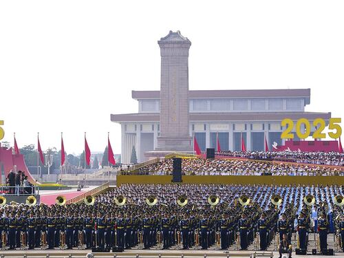 La Cina presenta il missile DF-26D: nuova minaccia per le basi Usa nel Pacifico